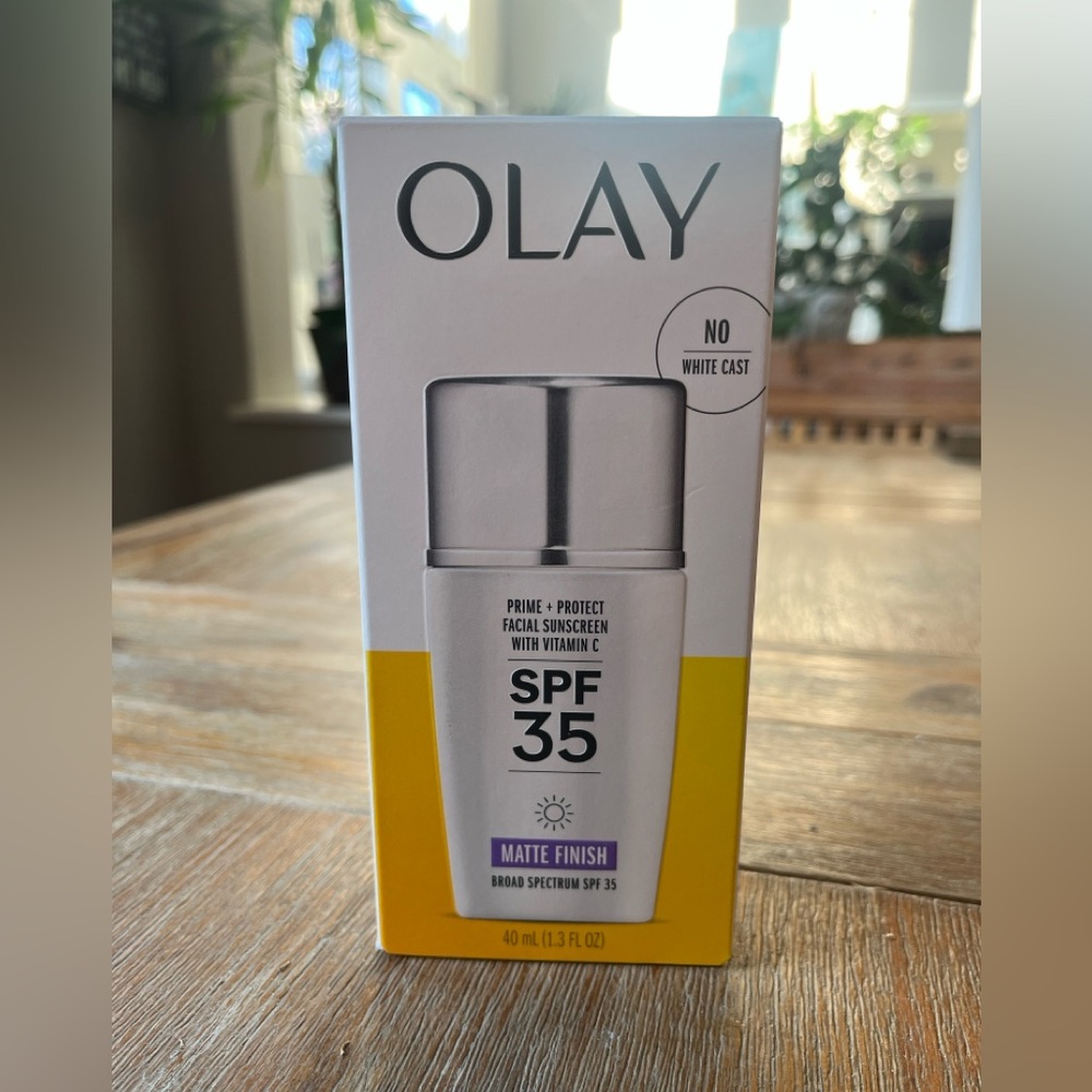 Olay Facial Sunscreen with Vitamin C - Matte Finish